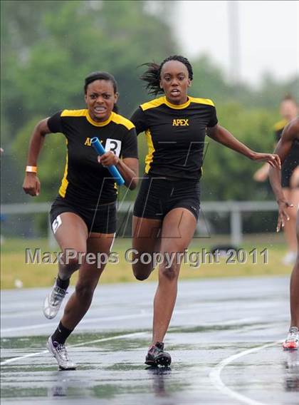 Thumbnail 1 in NCHSAA 4A Track & Field Championships photogallery.