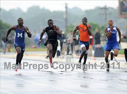 Thumbnail 2 in NCHSAA 4A Track & Field Championships photogallery.