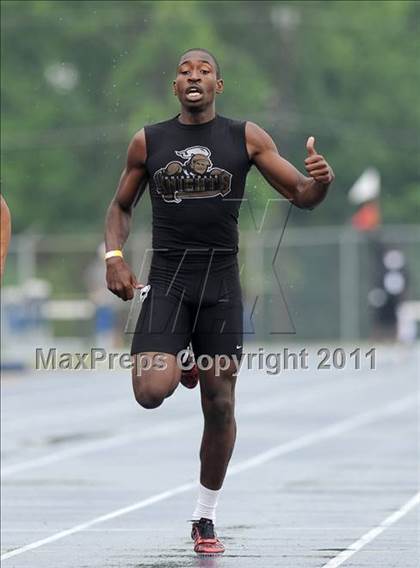 Thumbnail 2 in NCHSAA 4A Track & Field Championships photogallery.