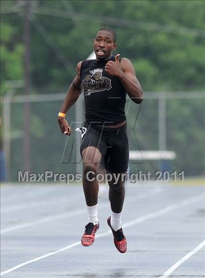 Thumbnail 1 in NCHSAA 4A Track & Field Championships photogallery.