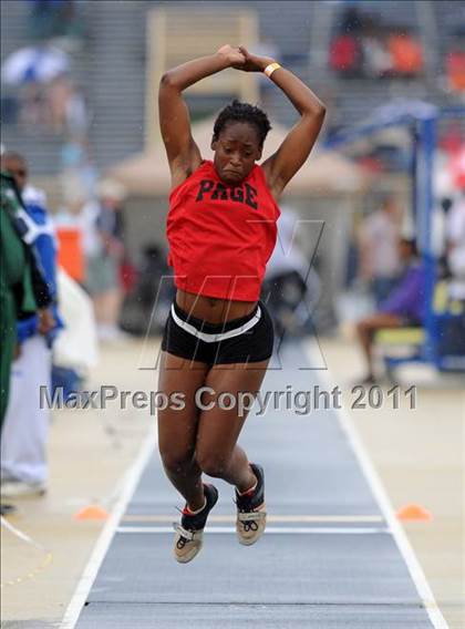 Thumbnail 3 in NCHSAA 4A Track & Field Championships photogallery.