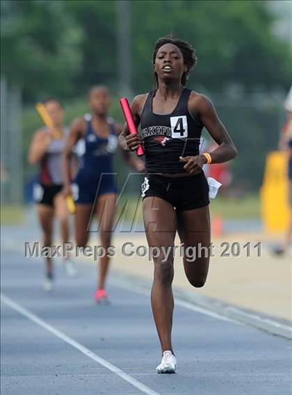 Thumbnail 3 in NCHSAA 4A Track & Field Championships photogallery.