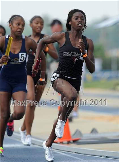 Thumbnail 2 in NCHSAA 4A Track & Field Championships photogallery.