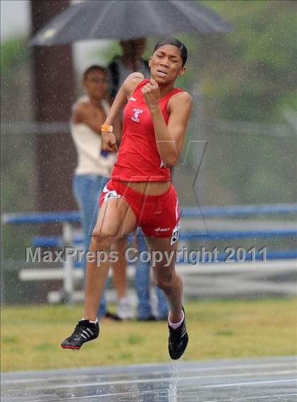 Thumbnail 1 in NCHSAA 4A Track & Field Championships photogallery.
