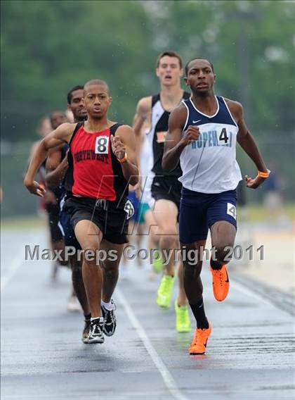 Thumbnail 3 in NCHSAA 4A Track & Field Championships photogallery.