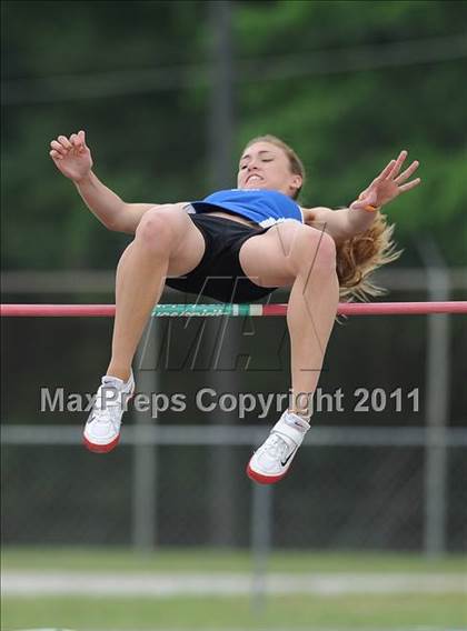 Thumbnail 3 in NCHSAA 4A Track & Field Championships photogallery.