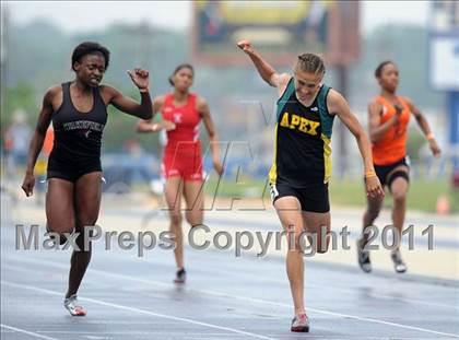 Thumbnail 3 in NCHSAA 4A Track & Field Championships photogallery.