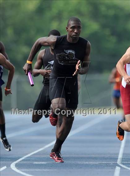 Thumbnail 2 in NCHSAA 4A Track & Field Championships photogallery.