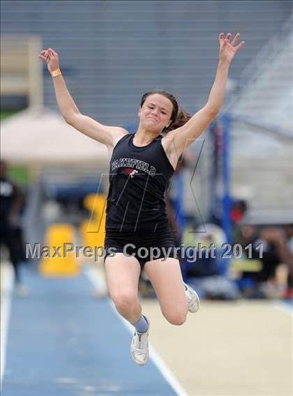Thumbnail 3 in NCHSAA 4A Track & Field Championships photogallery.