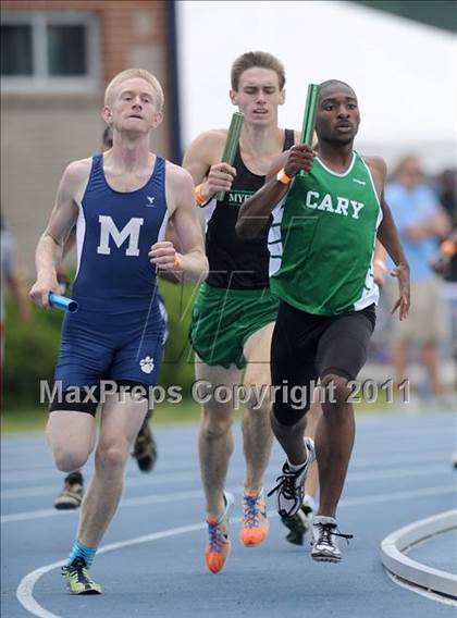 Thumbnail 2 in NCHSAA 4A Track & Field Championships photogallery.