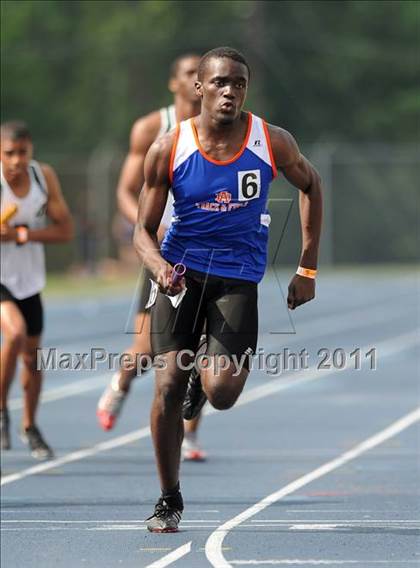 Thumbnail 2 in NCHSAA 4A Track & Field Championships photogallery.