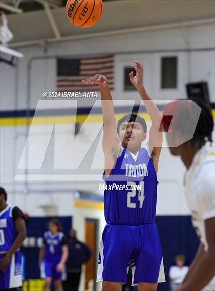 Thumbnail 1 in Triton @ Cape Fear photogallery.