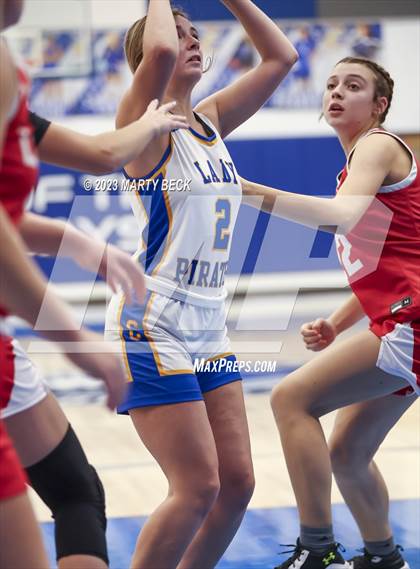 Thumbnail 1 in Laquey vs Crane (Bill Rowe's Queen City Showcase) photogallery.