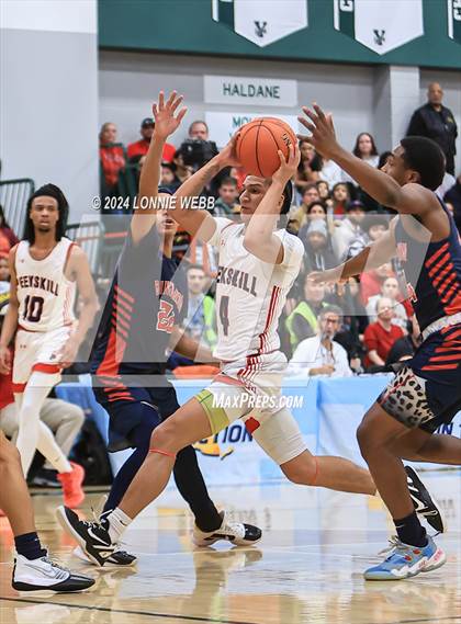 Thumbnail 2 in Binghamton vs. Peekskill (NYSPHSAA Class AA Regional Semifinal) photogallery.