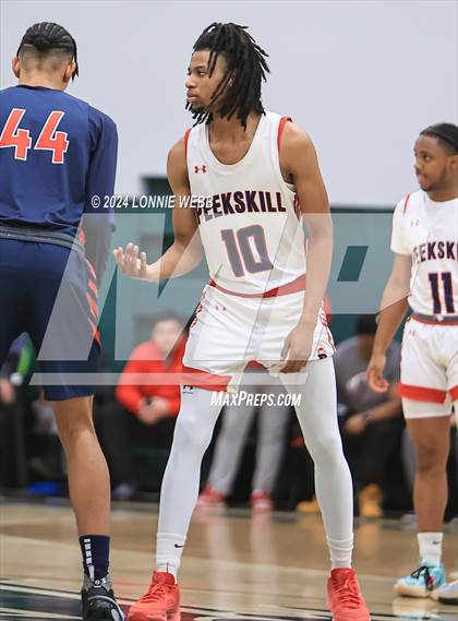 Thumbnail 2 in Binghamton vs. Peekskill (NYSPHSAA Class AA Regional Semifinal) photogallery.