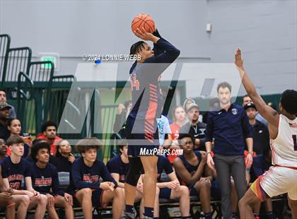Thumbnail 3 in Binghamton vs. Peekskill (NYSPHSAA Class AA Regional Semifinal) photogallery.