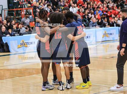 Thumbnail 2 in Binghamton vs. Peekskill (NYSPHSAA Class AA Regional Semifinal) photogallery.