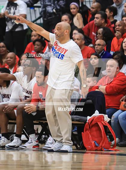 Thumbnail 1 in Binghamton vs. Peekskill (NYSPHSAA Class AA Regional Semifinal) photogallery.