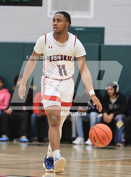 Thumbnail 3 in Binghamton vs. Peekskill (NYSPHSAA Class AA Regional Semifinal) photogallery.