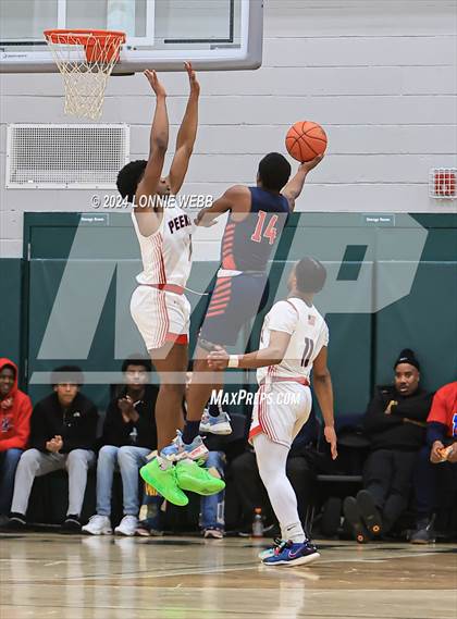 Thumbnail 1 in Binghamton vs. Peekskill (NYSPHSAA Class AA Regional Semifinal) photogallery.