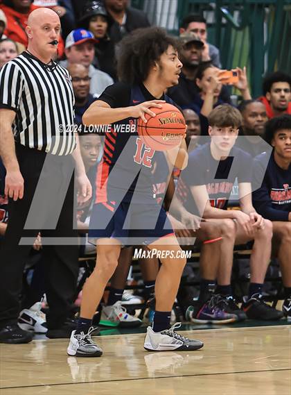 Thumbnail 2 in Binghamton vs. Peekskill (NYSPHSAA Class AA Regional Semifinal) photogallery.