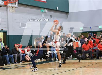 Thumbnail 1 in Binghamton vs. Peekskill (NYSPHSAA Class AA Regional Semifinal) photogallery.