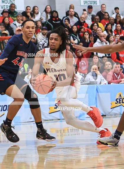 Thumbnail 2 in Binghamton vs. Peekskill (NYSPHSAA Class AA Regional Semifinal) photogallery.