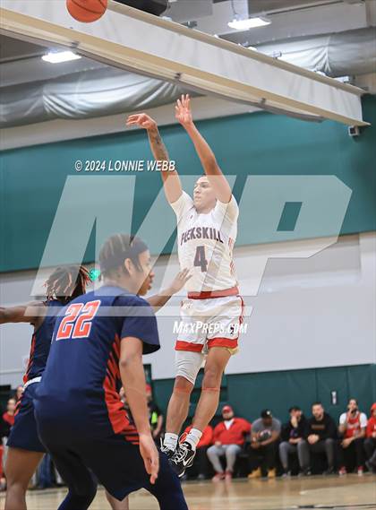 Thumbnail 3 in Binghamton vs. Peekskill (NYSPHSAA Class AA Regional Semifinal) photogallery.