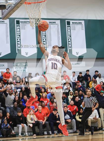 Thumbnail 1 in Binghamton vs. Peekskill (NYSPHSAA Class AA Regional Semifinal) photogallery.