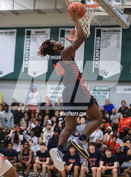 Thumbnail 3 in Binghamton vs. Peekskill (NYSPHSAA Class AA Regional Semifinal) photogallery.