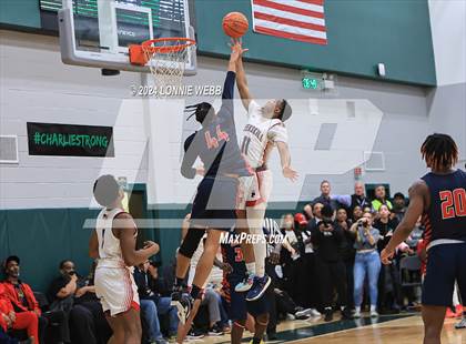 Thumbnail 2 in Binghamton vs. Peekskill (NYSPHSAA Class AA Regional Semifinal) photogallery.