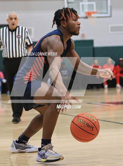 Thumbnail 1 in Binghamton vs. Peekskill (NYSPHSAA Class AA Regional Semifinal) photogallery.