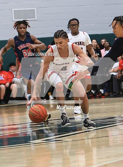 Thumbnail 3 in Binghamton vs. Peekskill (NYSPHSAA Class AA Regional Semifinal) photogallery.