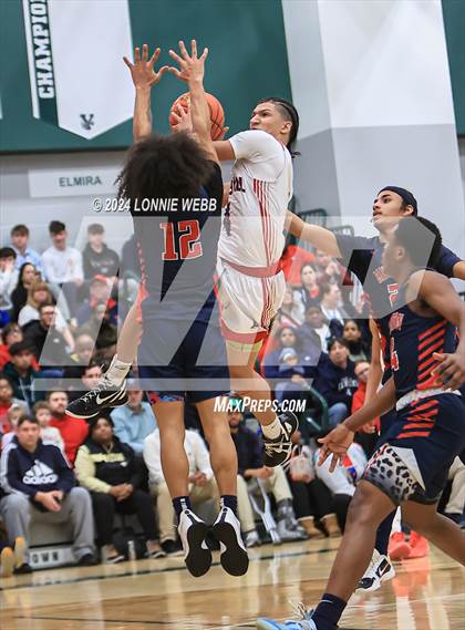 Thumbnail 1 in Binghamton vs. Peekskill (NYSPHSAA Class AA Regional Semifinal) photogallery.
