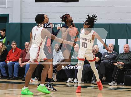Thumbnail 1 in Binghamton vs. Peekskill (NYSPHSAA Class AA Regional Semifinal) photogallery.