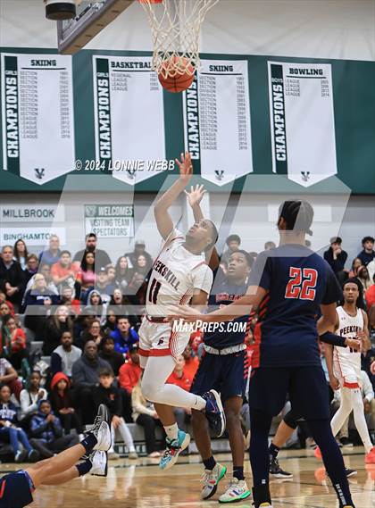 Thumbnail 2 in Binghamton vs. Peekskill (NYSPHSAA Class AA Regional Semifinal) photogallery.