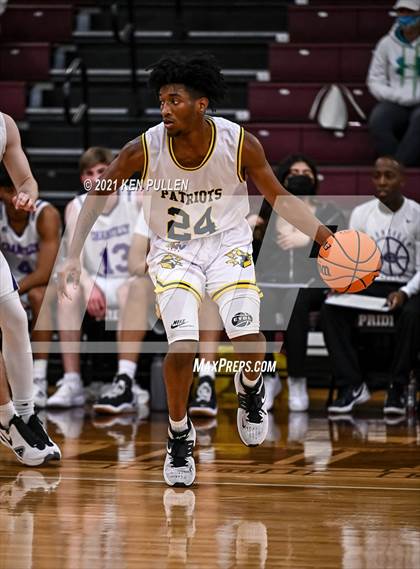 Thumbnail 1 in Chantilly vs. Virginia Academy photogallery.