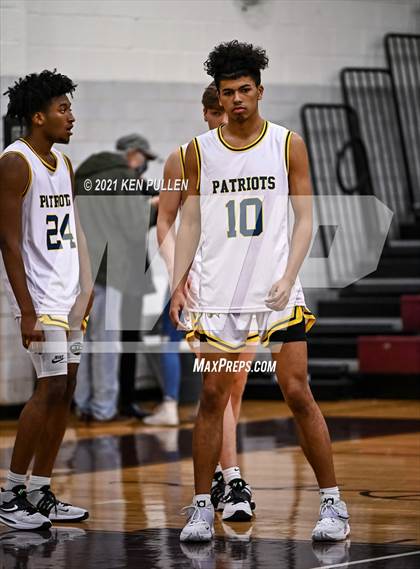 Thumbnail 1 in Chantilly vs. Virginia Academy photogallery.