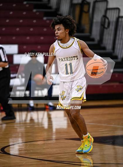 Thumbnail 2 in Chantilly vs. Virginia Academy photogallery.