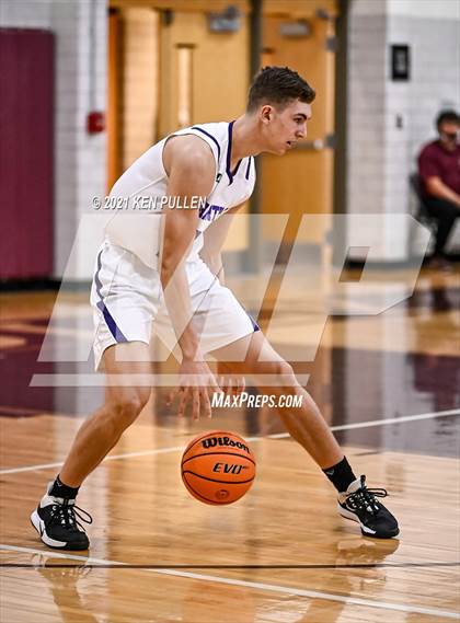 Thumbnail 3 in Chantilly vs. Virginia Academy photogallery.