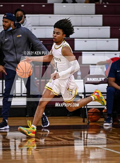 Thumbnail 2 in Chantilly vs. Virginia Academy photogallery.