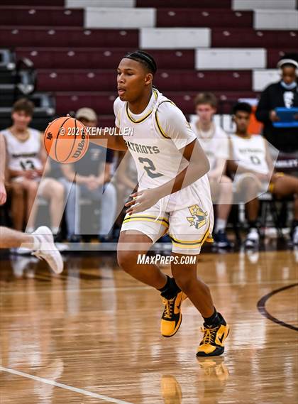Thumbnail 1 in Chantilly vs. Virginia Academy photogallery.