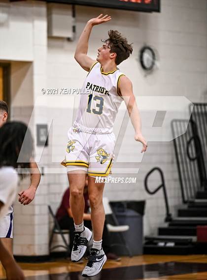 Thumbnail 3 in Chantilly vs. Virginia Academy photogallery.