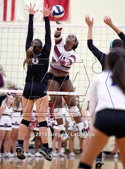 Thumbnail 2 in Hebron vs. Plano photogallery.