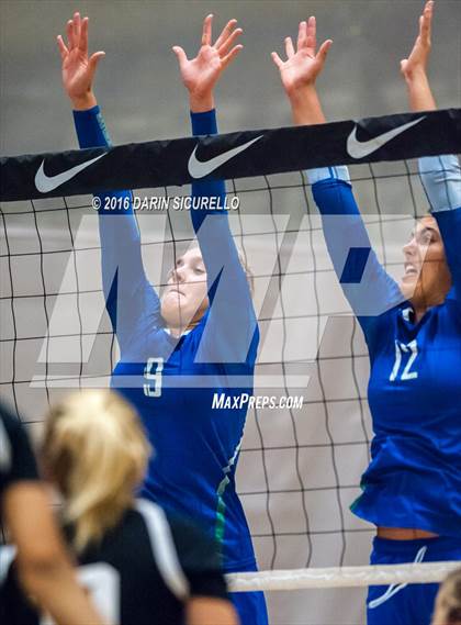 Thumbnail 1 in Santa Fe Christian vs. Xavier College Prep (Nike Tournament of Champions) photogallery.