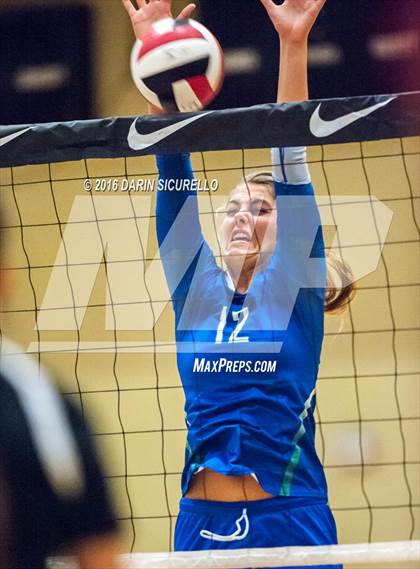 Thumbnail 2 in Santa Fe Christian vs. Xavier College Prep (Nike Tournament of Champions) photogallery.