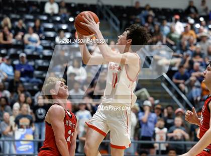 Thumbnail 2 in Honey Grove vs. Muenster (UIL Basketball 2A Regional Quarterfinal) photogallery.