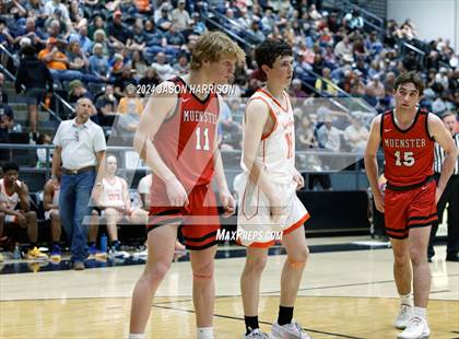 Thumbnail 3 in Honey Grove vs. Muenster (UIL Basketball 2A Regional Quarterfinal) photogallery.