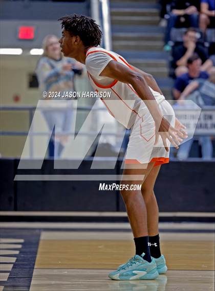 Thumbnail 3 in Honey Grove vs. Muenster (UIL Basketball 2A Regional Quarterfinal) photogallery.