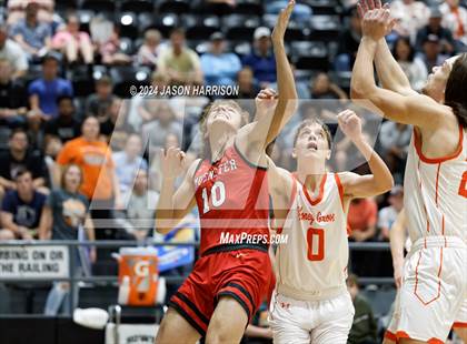 Thumbnail 1 in Honey Grove vs. Muenster (UIL Basketball 2A Regional Quarterfinal) photogallery.